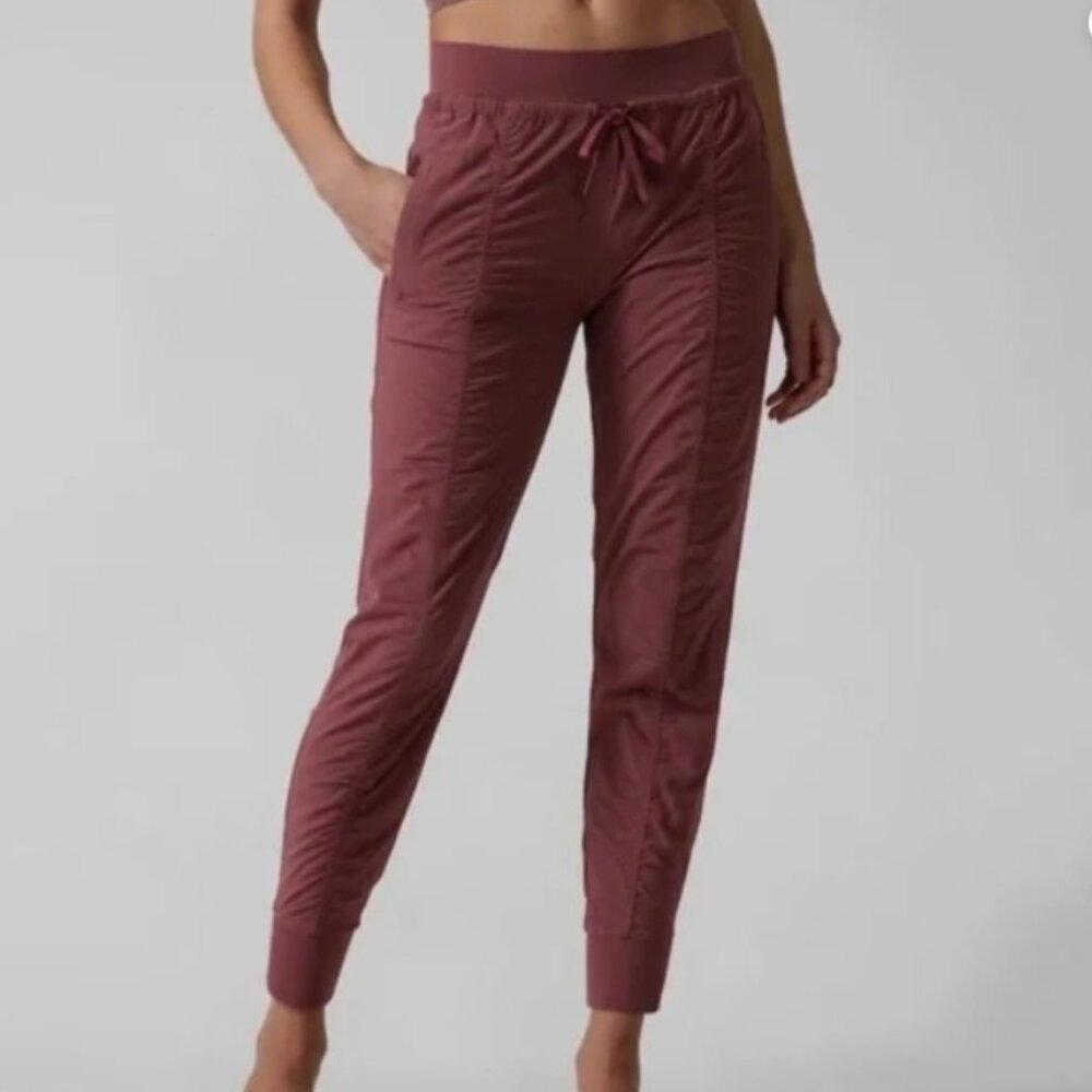 🌹 Athleta Attitude II Pants in Tawny Rose in Size 10 Petite 👟